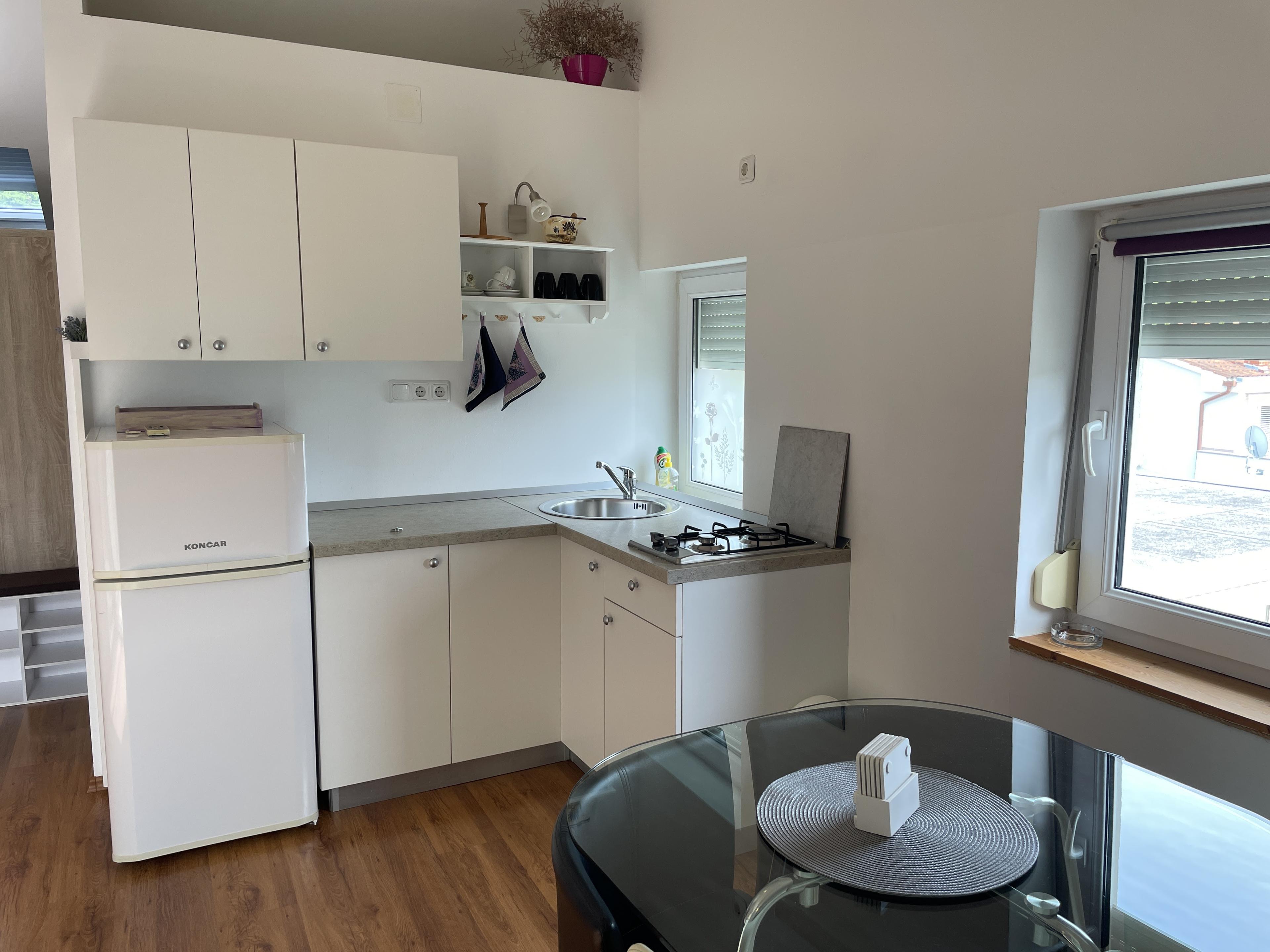 Studio Lila thumbnail 4