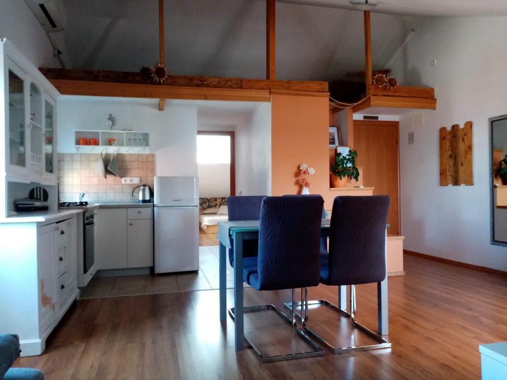 Apartment Orange thumbnail 7